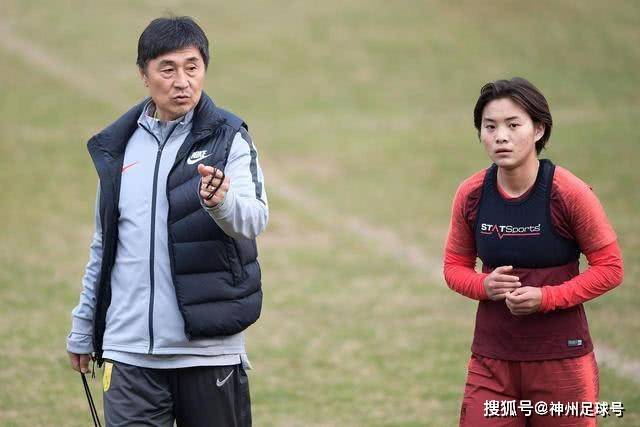正式退出？惨败土耳其，王媛媛发声沮丧，官宣决定，赵勇看懂
